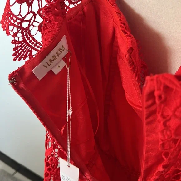 NWT Yumi Kim Red Lace Romper - Picture 4 of 8